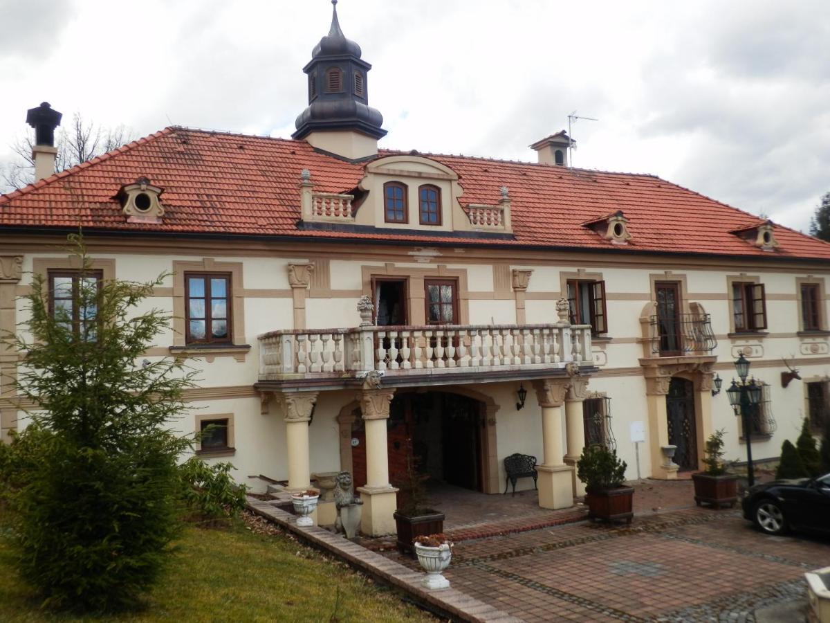Zamecek Zdiky - Zamecky Apartman Bujanov Экстерьер фото